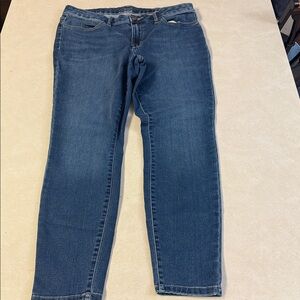 a.n.a Blue Women's Ankle Jeans 🐯